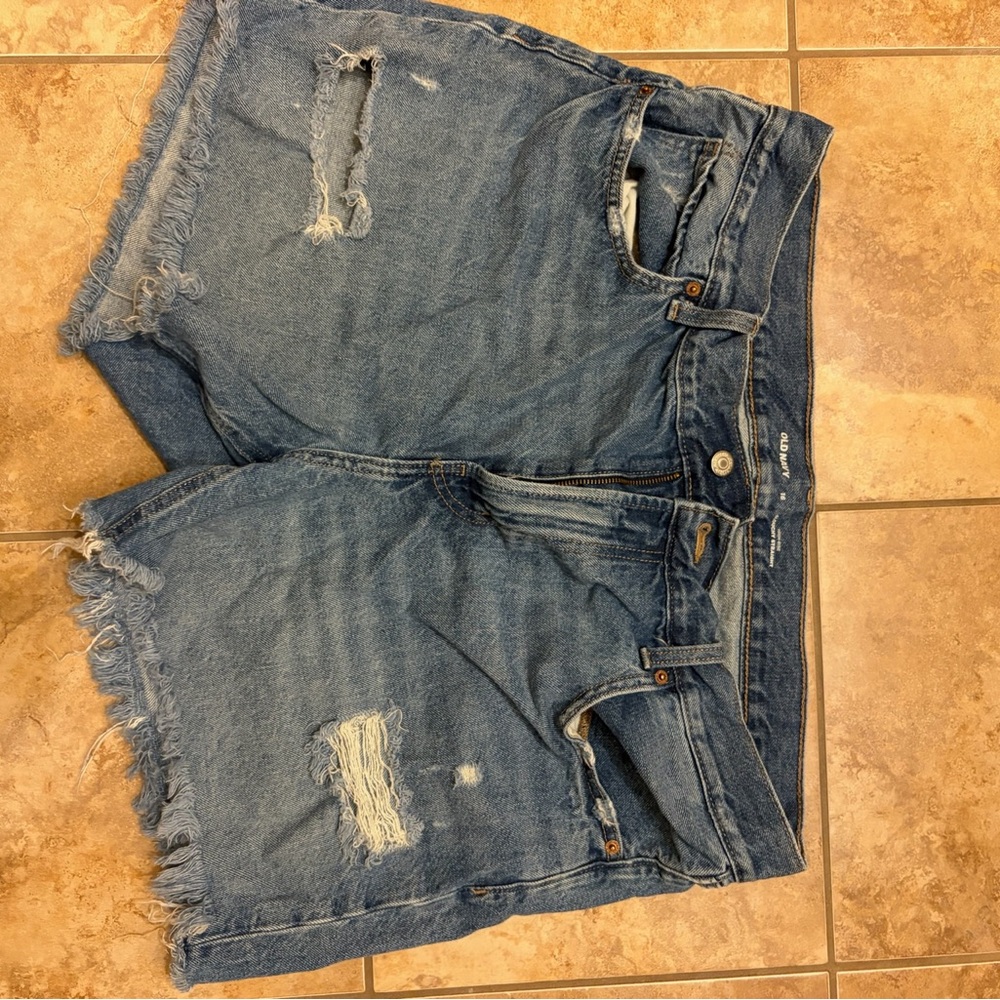 Old Navy High Rise Slouchy Straight Distressed Denim Shorts